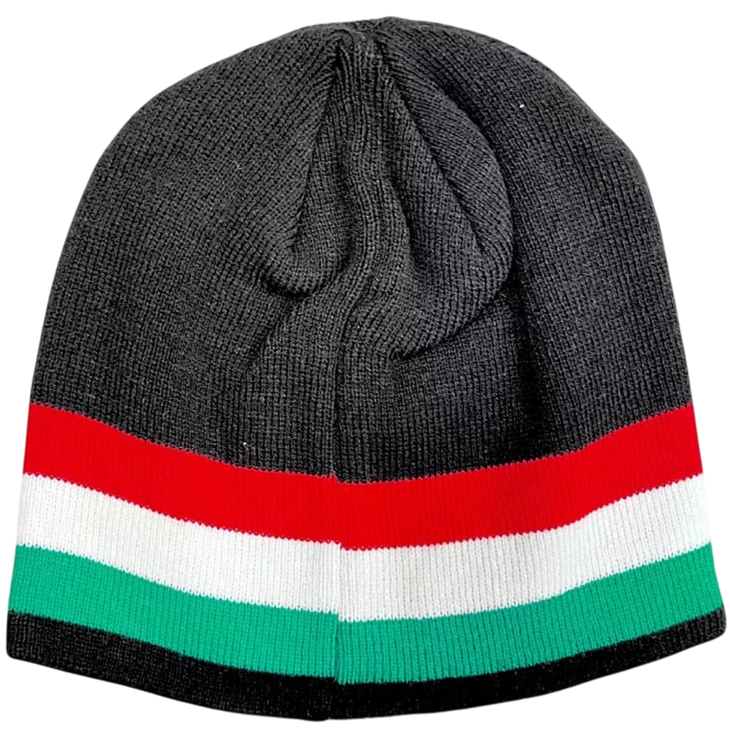 Kép 2/5 - MAGYARORSZÁG  gyerek kötött sapka fekete trikolor címeres