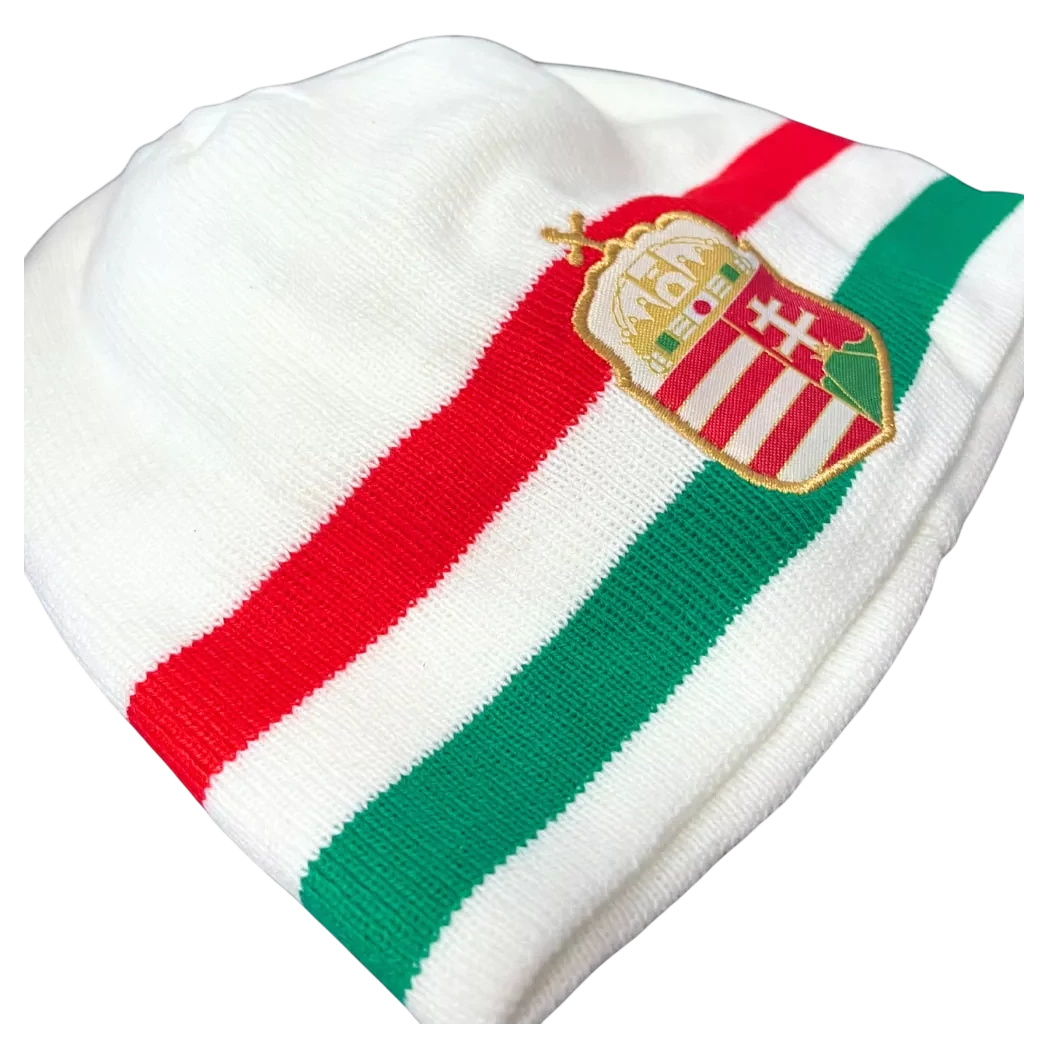 Kép 2/5 - MAGYARORSZÁG  gyerek kötött sapka fehér trikolor címeres